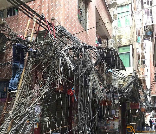 工厂网线乱成 蜘蛛网？布线这事，图便宜坑自己